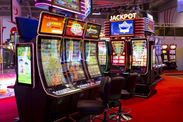 Live casino dealer at table – blackjack and roulette